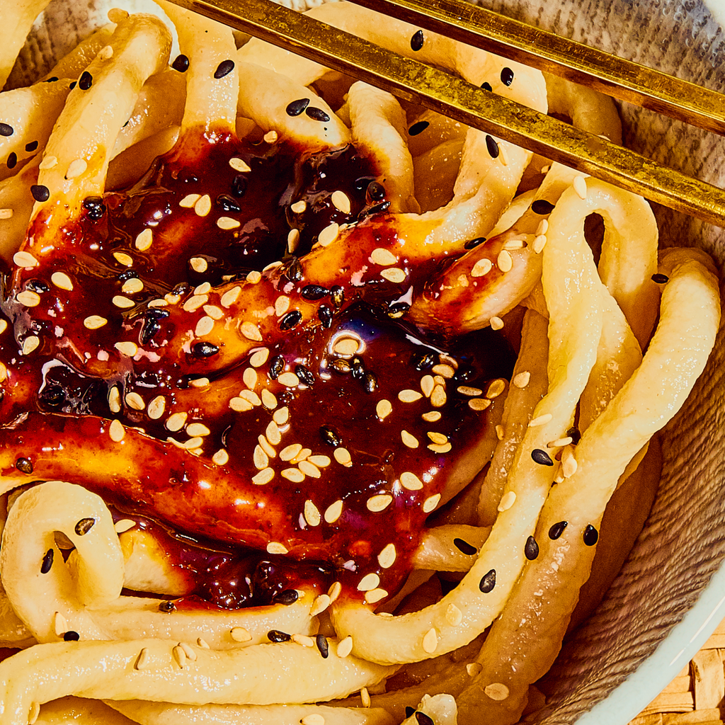 Sweet + Spicy Sichuan Chili Sauce - Easy Blend